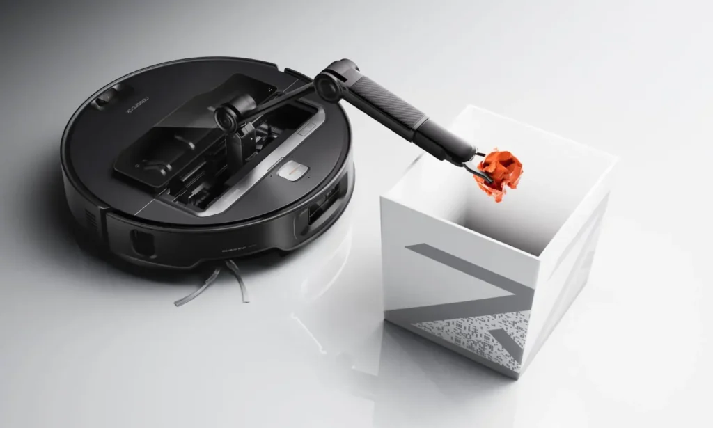 Smart vacuum robot with robo hand - Roborock Saros Z70