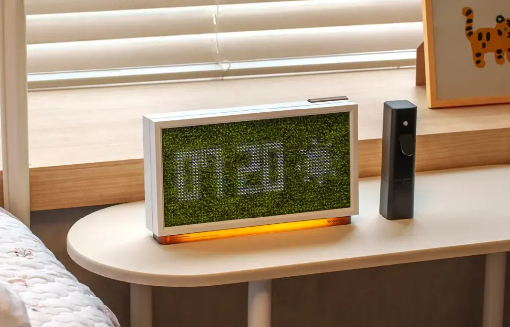 Moss Echo Smart Decorative Clock Air Purifier